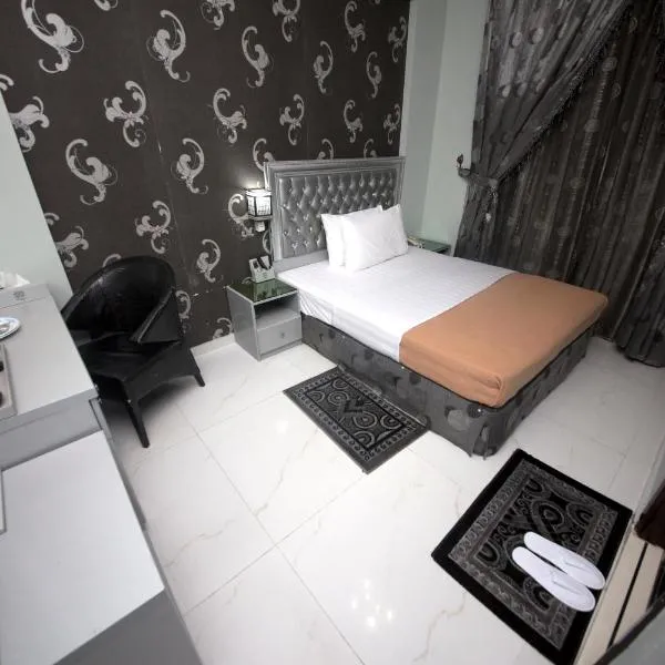White Fort Hotel, khách sạn ở Dubai