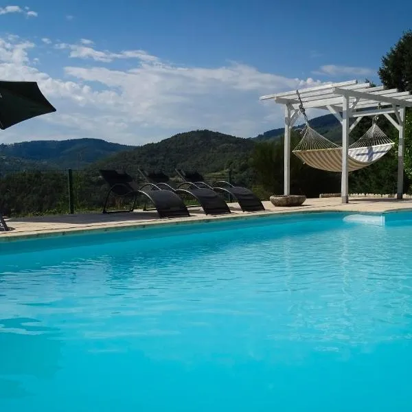 Chambres d'Hôtes Le Crouzat, hotel v destinaci Empurany
