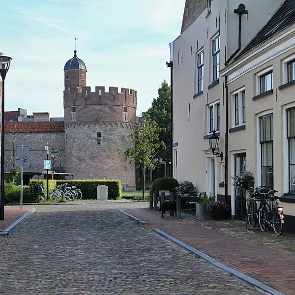 De Pelsertoren, hotel in Zwolle