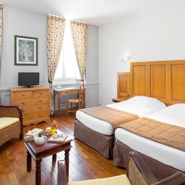 Appart Hotel Charles Sander – hotel w mieście Salins-les-Bains