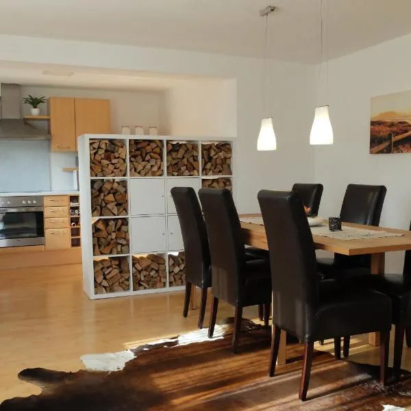 Ferienwohnung Elsa, хотел в Хьохст