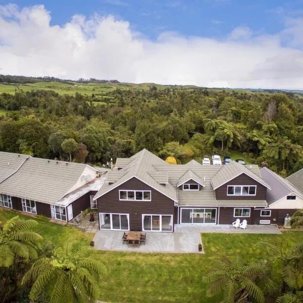 Patuha Rainforest Retreat, hotel v destinaci Okato