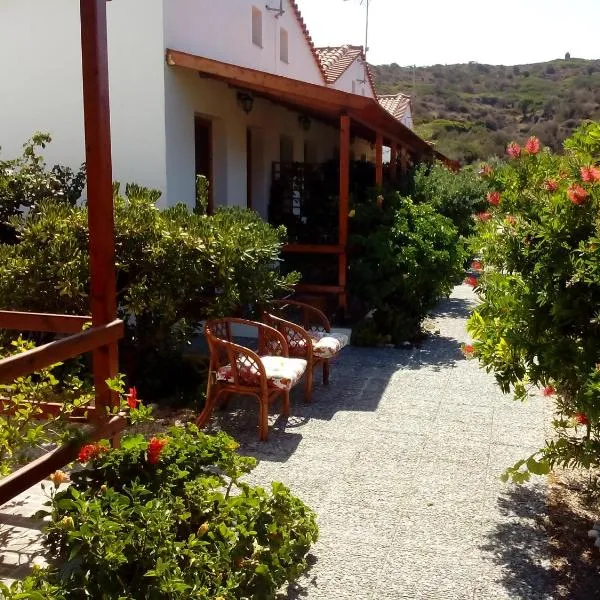 Drakano Rooms Ikaria Faros, hotel v destinaci Fanari