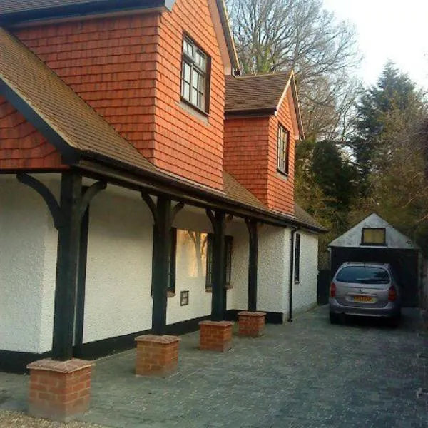 Hurstbourne, hotel v destinaci Camberley