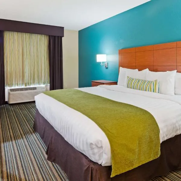 BEST WESTERN Plus Menomonie Inn & Suites, hotel v mestu Menomonie