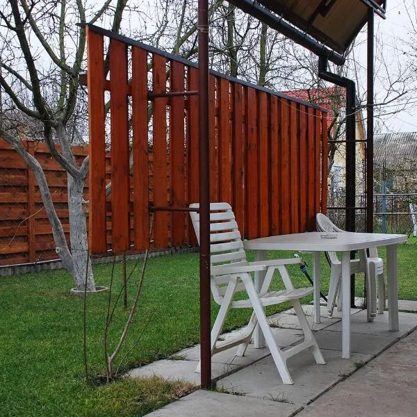 House in Bohatyrska street, ξενοδοχείο στο Κίεβο