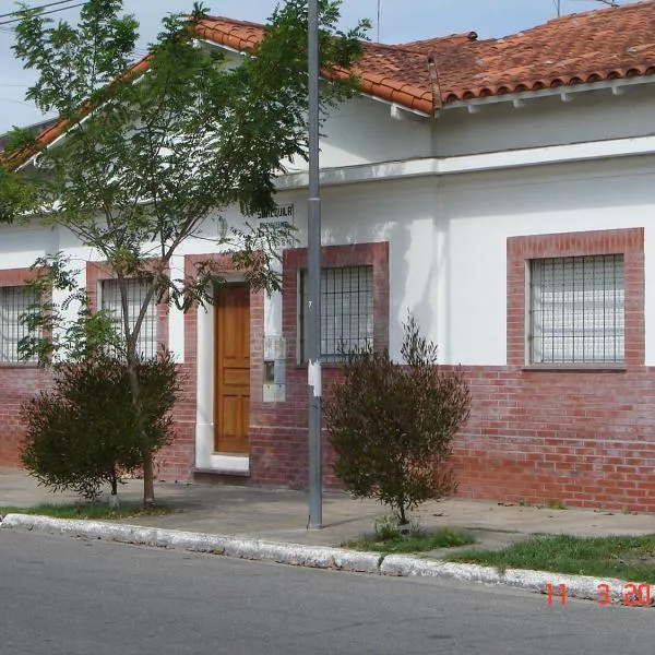 Departamentos BELVEDERE de Un Dormitorio y Monoambientes, ξενοδοχείο σε San Clemente del Tuyú