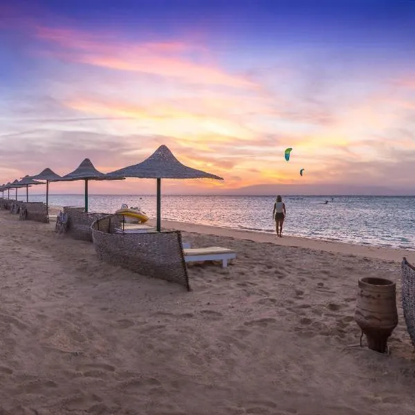 Fade Hotel by La Hacienda Ras Sudr, hotel u gradu 'Raʼs Matarma'