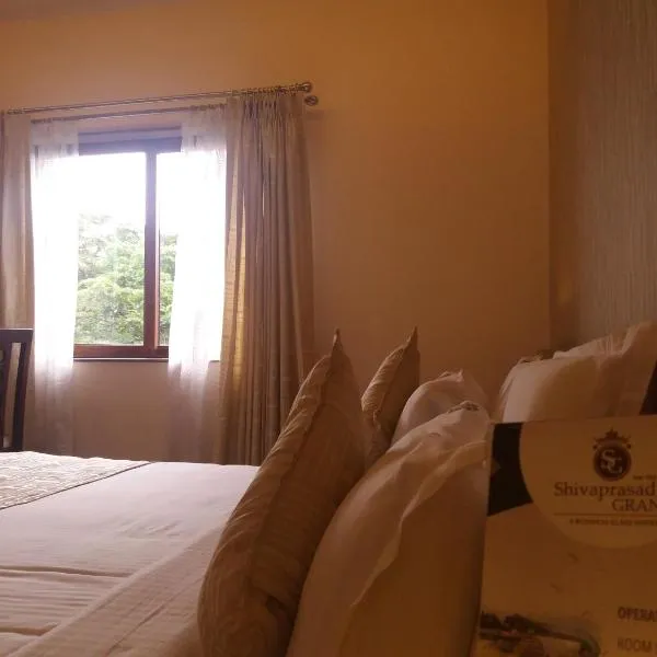 Shivaprasad Grand, hotel in Kundapur
