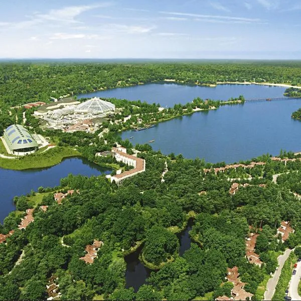 Center Parcs Vossemeren, hotel di Lommel