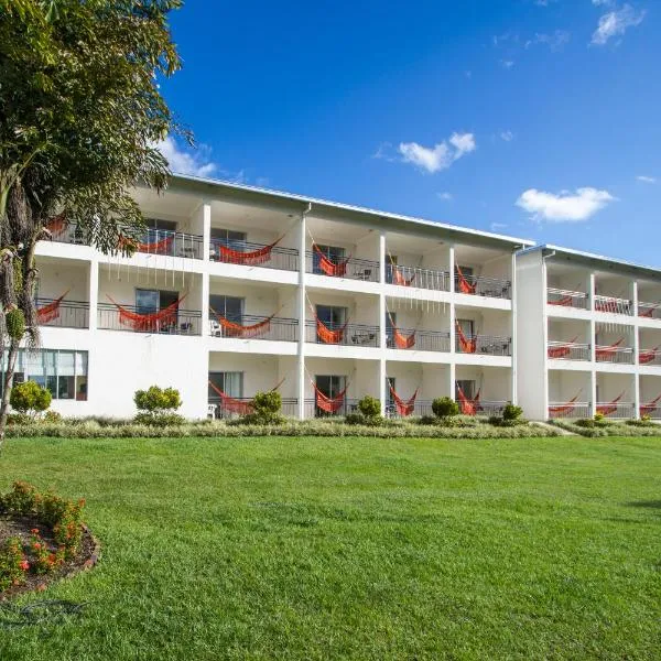 Hotel Montserrat Plaza，Tauramena的飯店