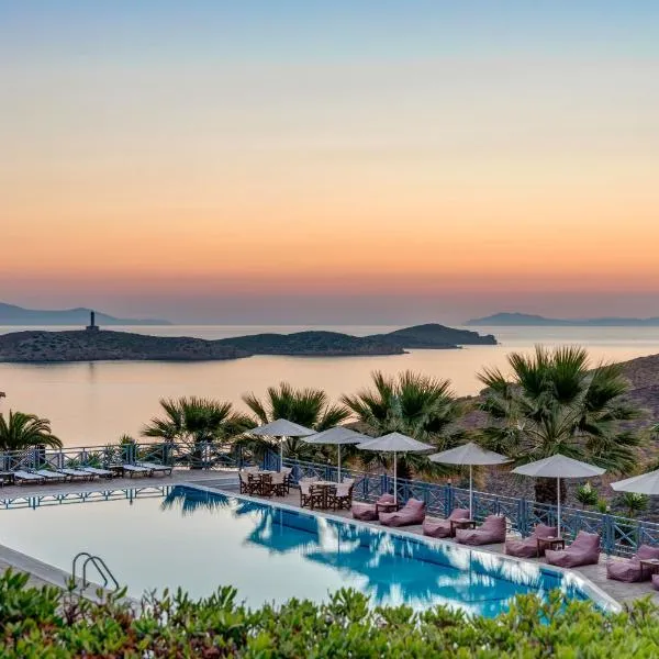 Sunrise Beach Suites, hotel v destinaci Azolimnos