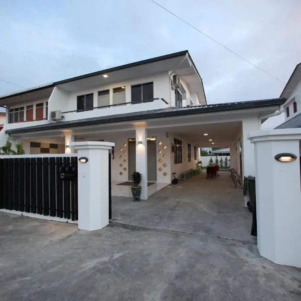Come Inn Homestay 1379, hotel v destinaci Miri