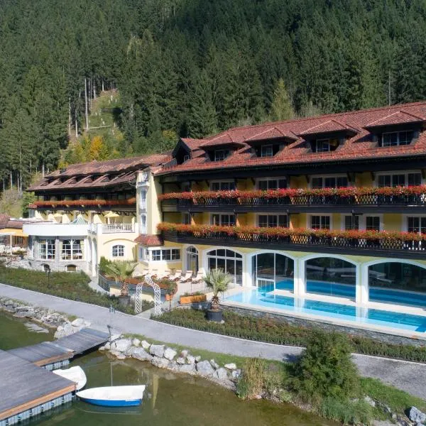 Via Salina - Hotel am See - Adults Only, hotel in Schattwald