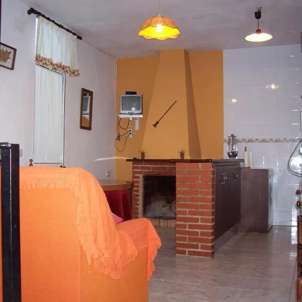Casa Amigo, hotel in Castaño de Robledo