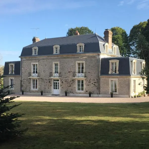 Le Manoir du Ribardon – hotel w mieście Neuvy-au-Houlme