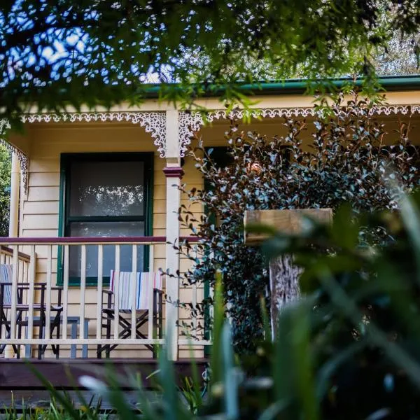 Tiffany's Cottages, hotel en Bright