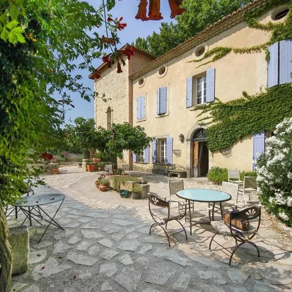 Gite des Carmes and Spa, hotel in Le Thor