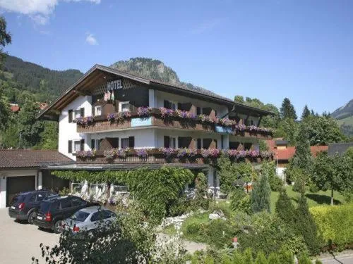 Hotel Garni Malerwinkl, hotel di Bad Hindelang