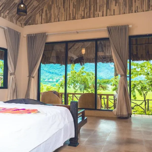 Mai Chau Moment Spa & Resort, khách sạn ở Mai Châu