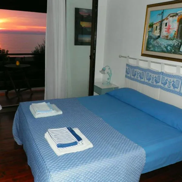 Ajò Faci a Mari, hotel v destinaci Capoterra