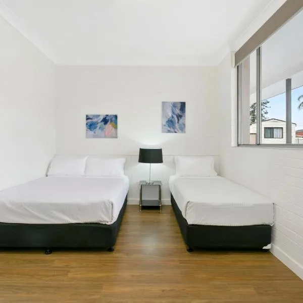 Australian Community Villages, hotel di Bankstown
