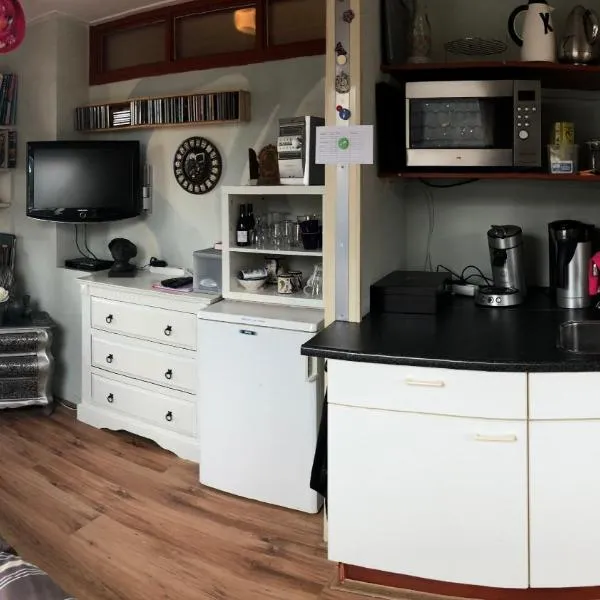 B & B Nomad, hotel em 't Zand