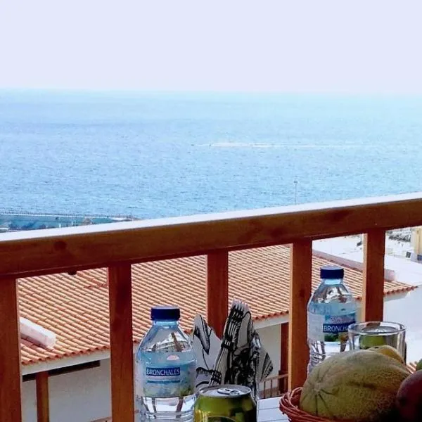 Ocean View Apartment over Los Cristianos, Playa las Vistas, viešbutis Los Kristianose