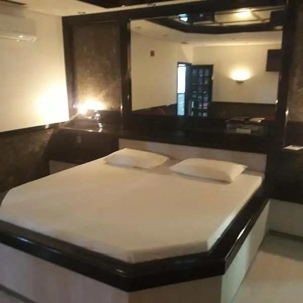 Motel Casa Branca, hotel in Blumenau