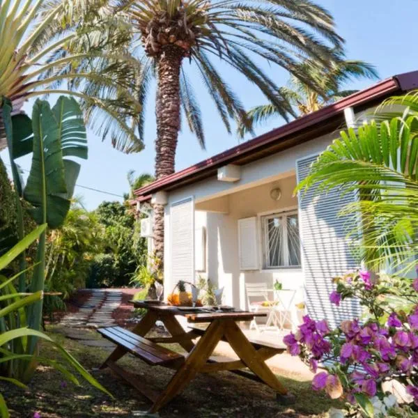A La Maison De Nani, hotel v destinaci Saint-Paul