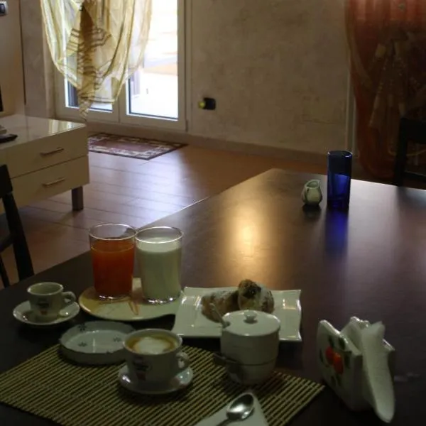 Casa-B&B Bouganville Attico 85 mq, Hotel in Barletta