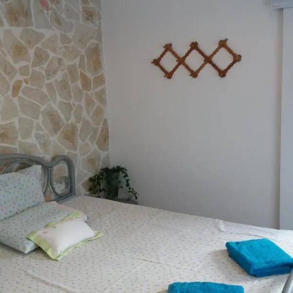 Anthi's Cottage, hotel v destinaci Kastellánoi