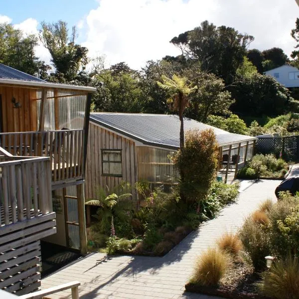 Kaka Retreat Motel, Stewart Island, hotel di Half-moon Bay