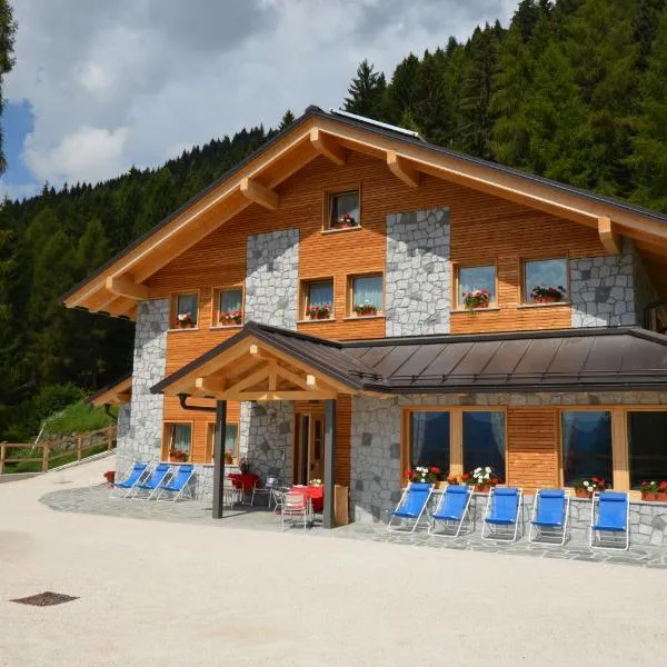 Chalet Serena, hotell i Roncegno