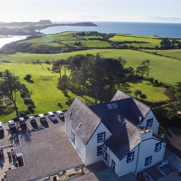 Gwesty Gadlys Hotel, hotel en Cemaes