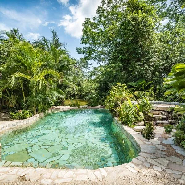 Hotel Boutique Quinta Chanabnal, hotel v destinaci Palenque