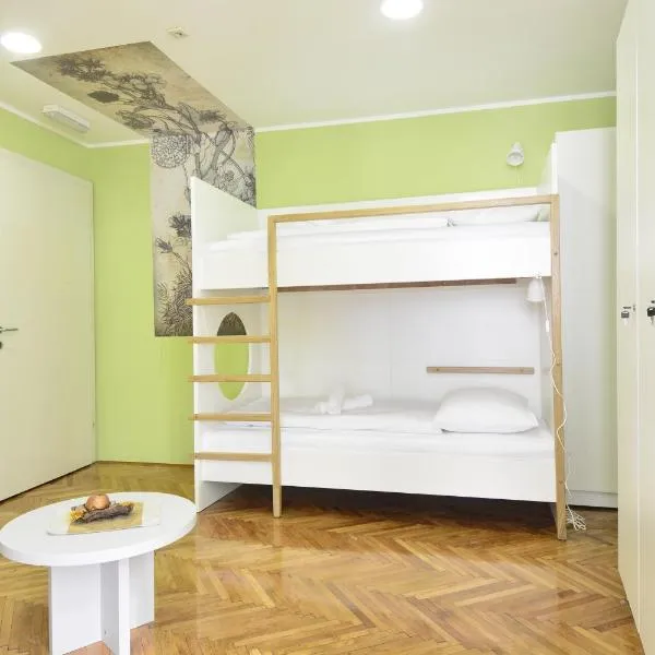 Hostel Sv. Lovre, hotel v Šibeniku