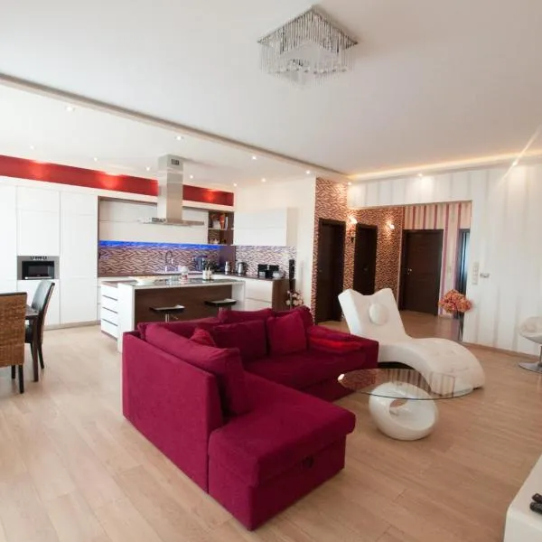 Prestige apartment, hotel in Komárno