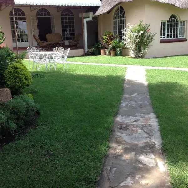 Lynns Guest House, hotel in Bulawayo