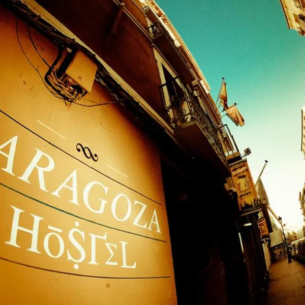 Be Zaragoza Hostel, hotel di Zaragoza