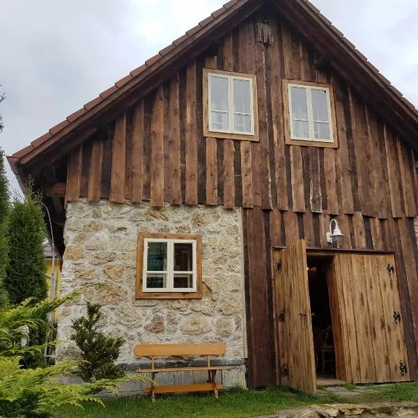 Stodola Sonja, hotel Lucskiban