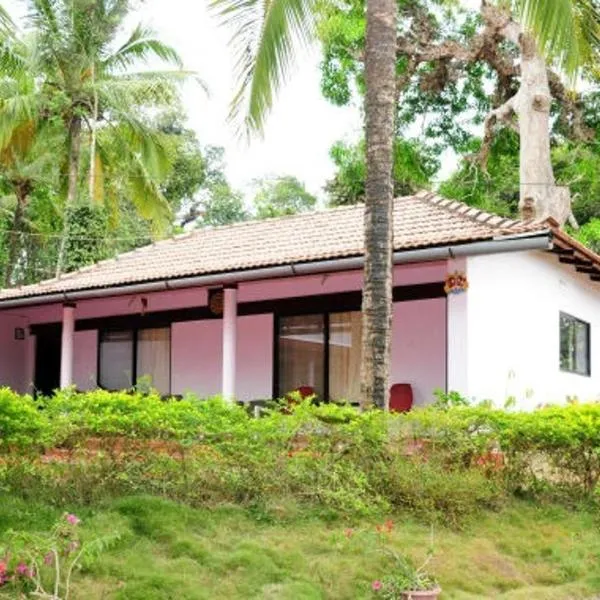 Simply Coorg Estate Villa, hótel í Virajpet