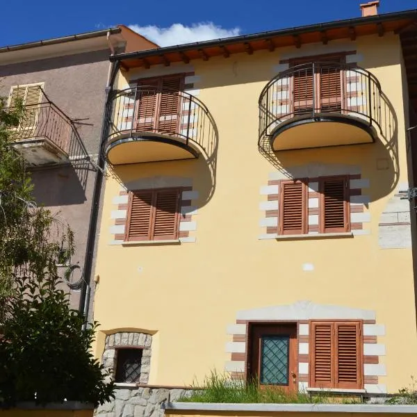 Guest House - Il Granaio, hotel in Montelanico