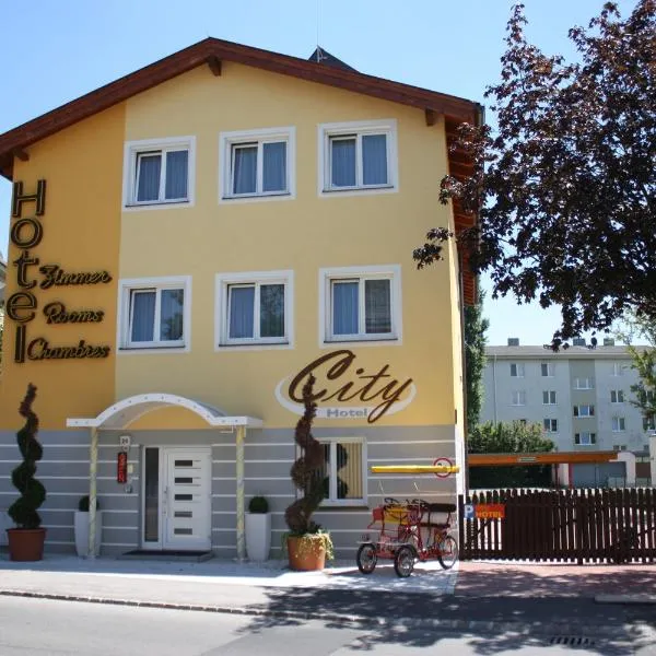 City Hotel Neunkirchen, hotel in Wartmannstetten