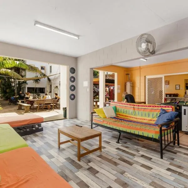 Civic Guesthouse, hotel v destinaci Townsville
