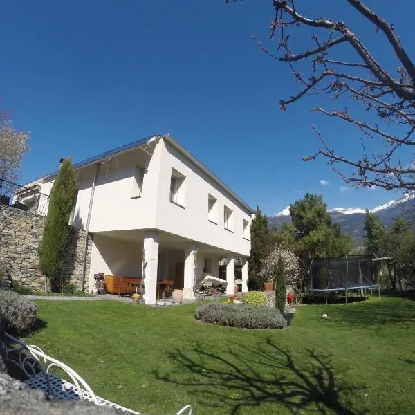BnB Chantevent, hotel v destinaci Sierre