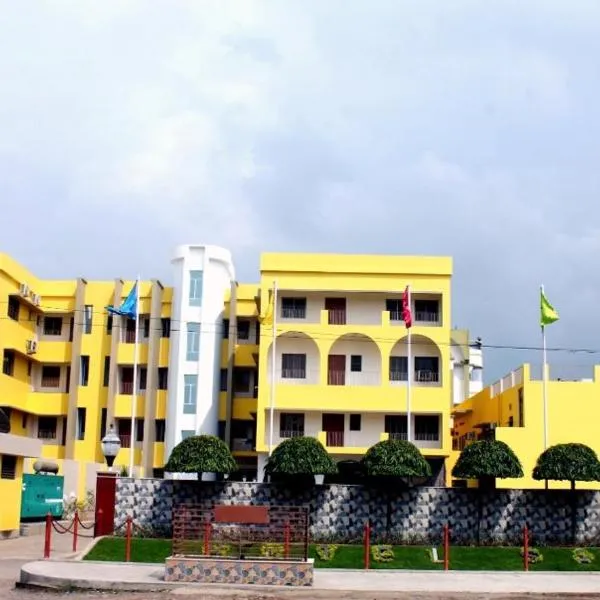 Hotel Samrat, hotel di Islāmpur