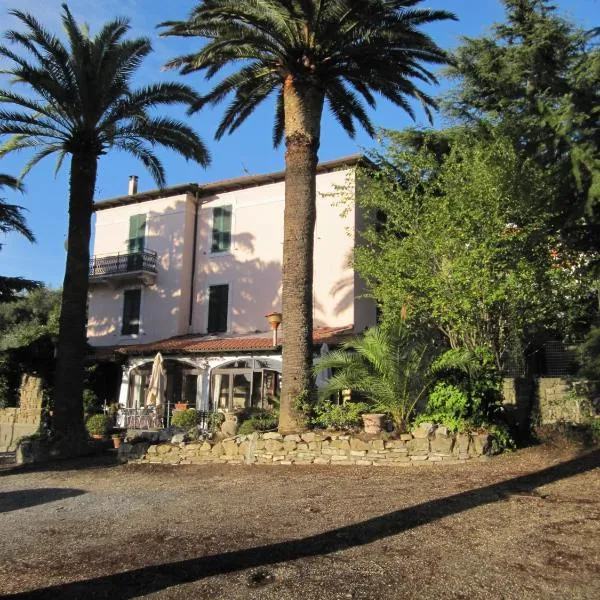 Hotel Ristorante Il Caminetto, hotel di Diano Marina