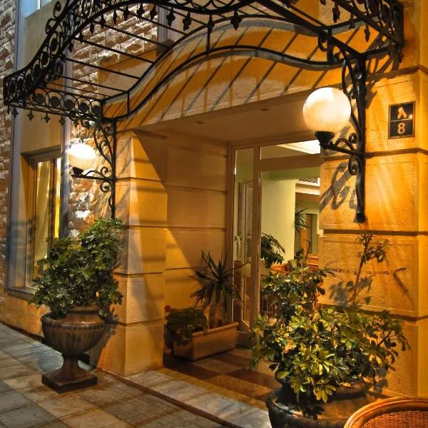 Negresco Hotel, hotel Marsza Matrúhban
