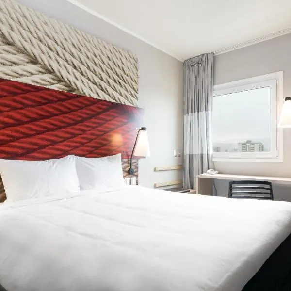 ibis Iquique, готель у місті Ікіке